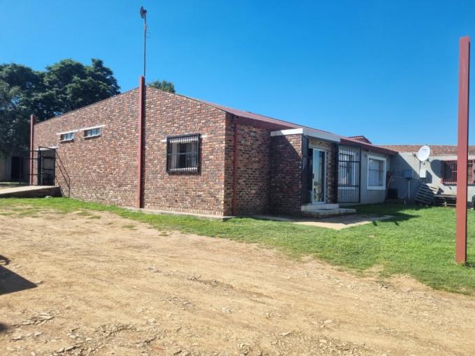 11 Bedroom Commercial for Sale For Sale in Elandsfontein - MR550721