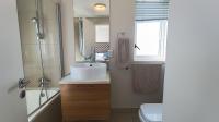 Main Bathroom - 5 square meters of property in Table View