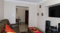 Lounges - 19 square meters of property in Danville