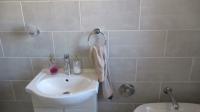 Bathroom 1 - 6 square meters of property in Jansen Park