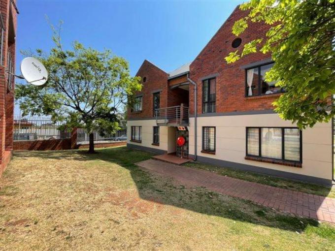 2 Bedroom Apartment for Sale For Sale in Auckland Park - MR559324