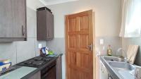 Kitchen - 6 square meters of property in Andeon
