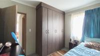 Main Bedroom - 13 square meters of property in Andeon