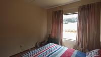 Bed Room 1 - 17 square meters of property in Mondeor