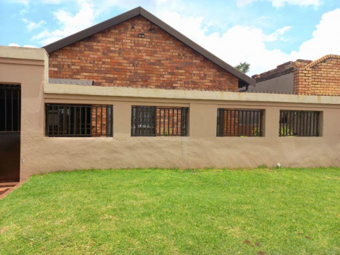 Houses For Sale in Eldorado Park A/H MyRoof.co.za