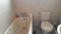 Bathroom 2 - 4 square meters of property in Bonela