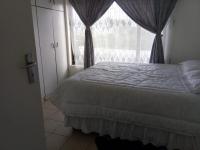 Bed Room 1 - 11 square meters of property in Burlington Heights