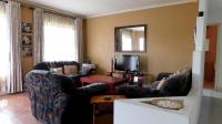 Lounges - 20 square meters of property in Avoca