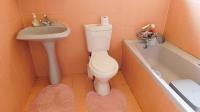 Bathroom 1 - 5 square meters of property in Avoca