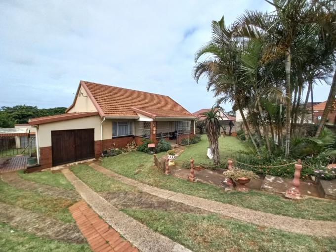 3 Bedroom House for Sale For Sale in Montclair (Dbn) - MR562245