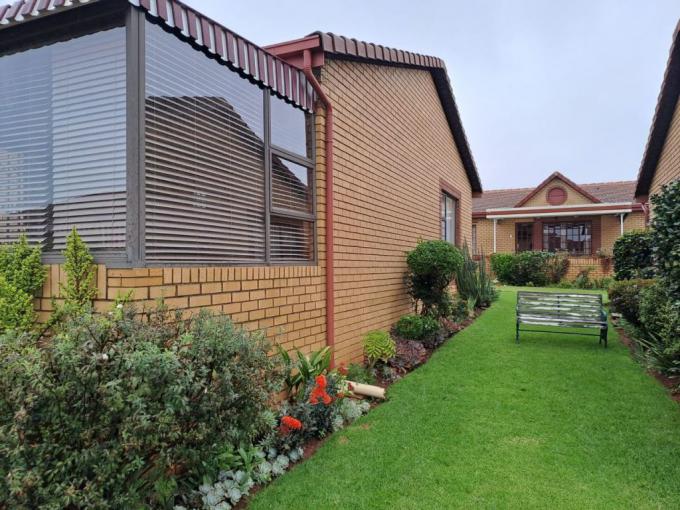 2 Bedroom Retirement Home for Sale For Sale in Wilropark - MR564654