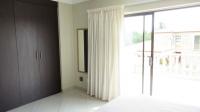 Main Bedroom - 27 square meters of property in Ruimsig Noord