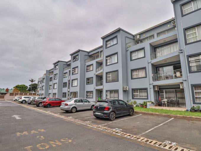 3 Bedroom Apartment for Sale For Sale in Athlone Park - MR564940