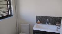 Guest Toilet - 4 square meters of property in Douglasdale