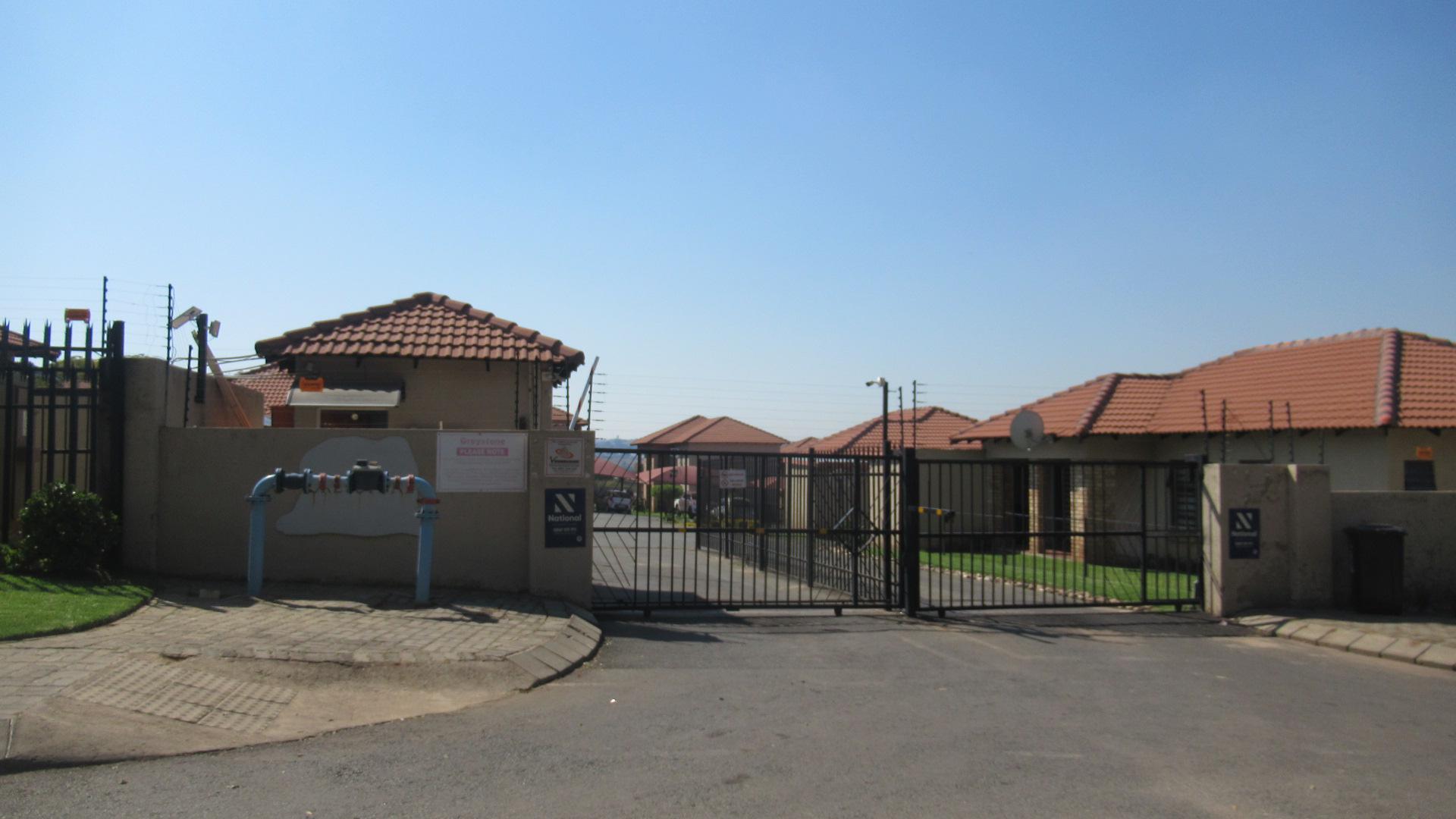 Front View of property in Groblerpark