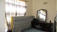 Bed Room 1 - 10 square meters of property in Chloorkop