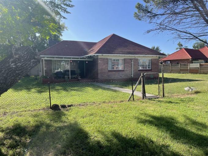 3 Bedroom House for Sale For Sale in Vierfontein - MR566009