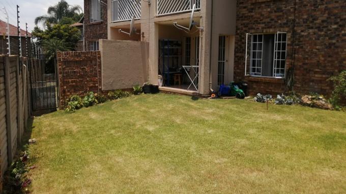 2 Bedroom Sectional Title for Sale For Sale in Highveld - Home Sell - MR566086