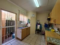 Kitchen - 12 square meters of property in Ninapark