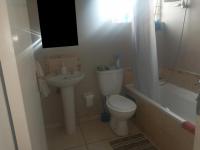 Bathroom 1 - 4 square meters of property in Danie Taljaard Park