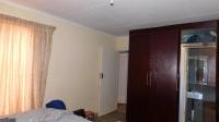 Main Bedroom - 18 square meters of property in The Orchards