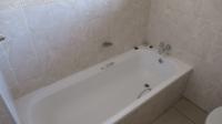 Bathroom 1 - 2 square meters of property in Pomona