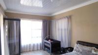Main Bedroom - 43 square meters of property in The Orchards
