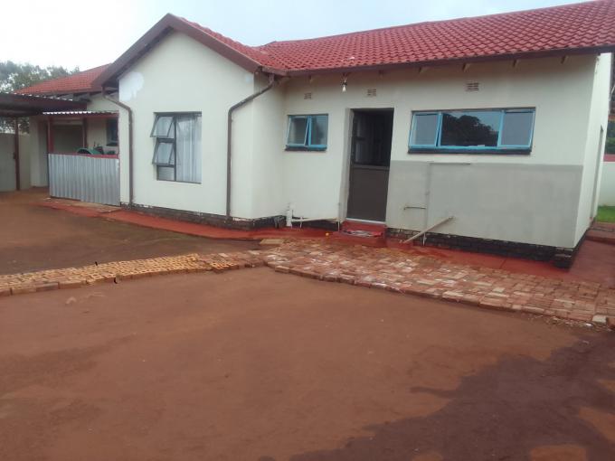 3 Bedroom House for Sale For Sale in Lebowakgomo - MR571106