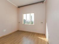 Main Bedroom - 18 square meters of property in Country View