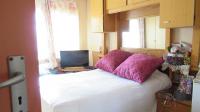 Bed Room 2 - 16 square meters of property in Eldorado Park AH