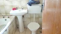 Bathroom 1 of property in Kwa Nobuhle 