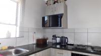 Kitchen - 8 square meters of property in Heuweloord