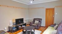 Lounges - 19 square meters of property in Pelham