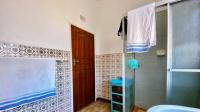Bathroom 1 - 7 square meters of property in Hazeldene