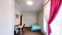 Bed Room 4 - 23 square meters of property in Hazeldene