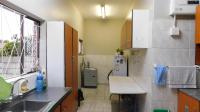 Kitchen - 17 square meters of property in The Wolds