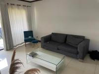 Lounges - 18 square meters of property in Needwood