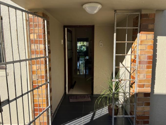 3 Bedroom Apartment for Sale For Sale in Kenilworth - CPT - MR577229