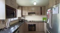 Kitchen - 7 square meters of property in Crystal Park