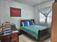 Bed Room 3 of property in KwaMashu
