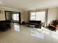 Lounges of property in Cape Town Centre