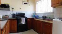 Kitchen - 8 square meters of property in Newlands East