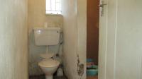 Bathroom 1 - 11 square meters of property in Ferndale - JHB
