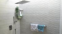 Main Bathroom - 10 square meters of property in Little Falls