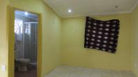 Main Bedroom - 21 square meters of property in Protea Glen