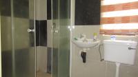 Bathroom 2 - 4 square meters of property in Protea Glen