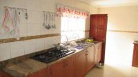 Kitchen - 43 square meters of property in Impala Park