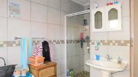 Bathroom 1 - 12 square meters of property in Amandasig