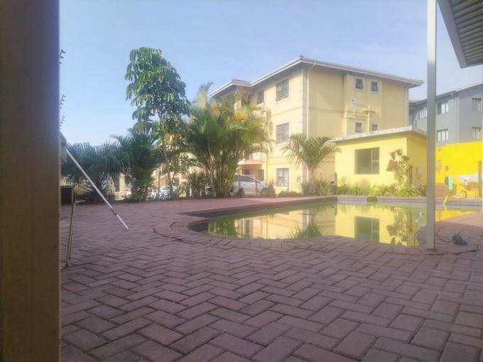 2 Bedroom Apartment for Sale For Sale in Montclair (Dbn) - MR581897