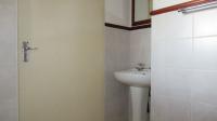 Bathroom 1 - 4 square meters of property in Honeydew Manor